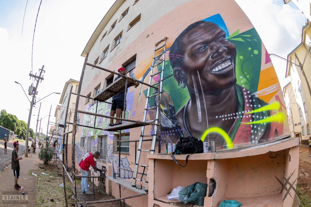 Foto 5 de 27 — Festival de Graffiti transforma Residencial dos Oitis em Araraquara; ‘lugar cheio de arte e esperança’